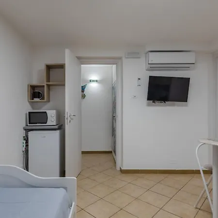 Sicily House - Cozy Near Ballaro Market Apartment